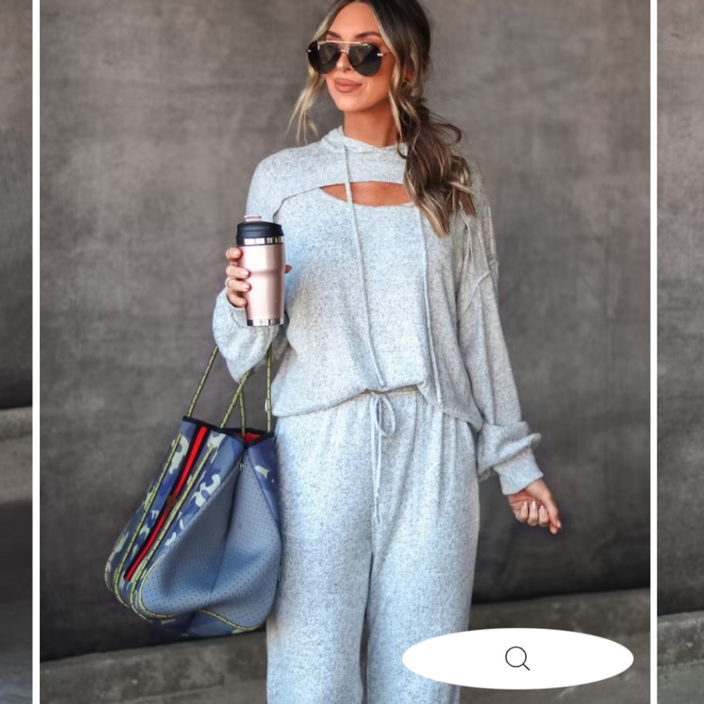 Vici Hudson Brushed Cozy Cutout Hoodie size extra small gray